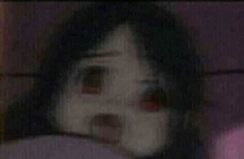 Guarromantico_'s tweet photo. Cuando estás tratando de dormir y tu cuerpo hace esa cosa de falsa caída. https://t.co/w3fntubNtA