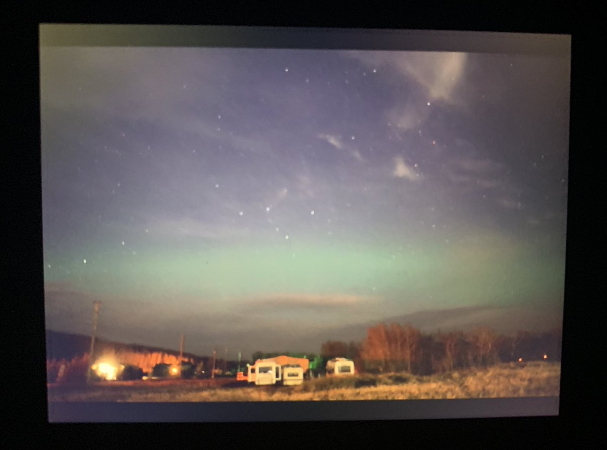 tracygregorash's tweet image. A bit of an #aurora glow. It’s been too long, I had to peek. 👀 #manitoba 12:55pm #backofcamera