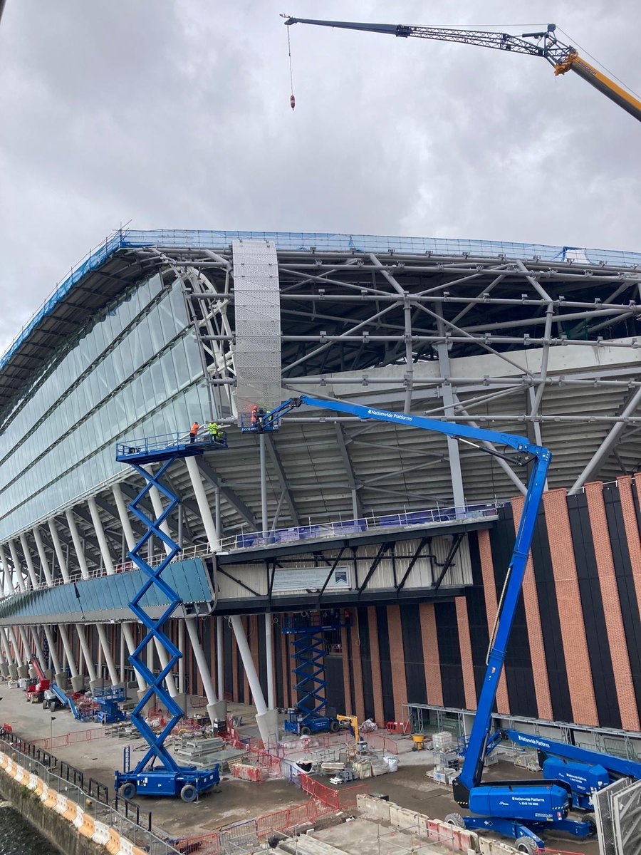 🏗️ | Barrel roof cladding has commenced in the south east corner.