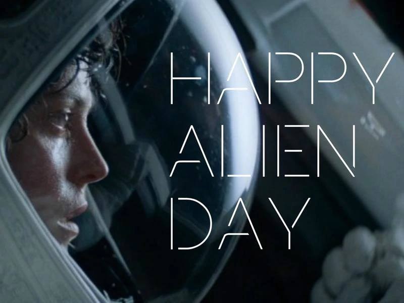 #HappyAlienDay 😄