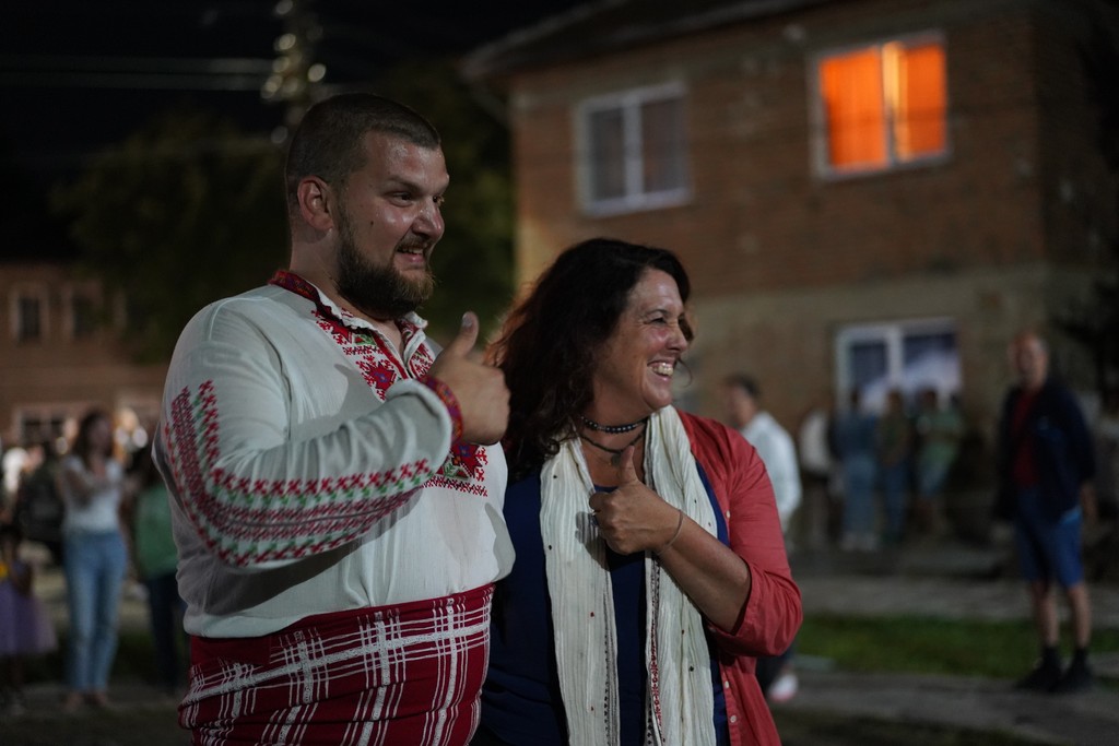 Firewalking in the Treasures of Bulgaria. Join @Bettanyhughes for a front-row seat at the Nestinarstvo festival at 6:50pm, Saturday on @Channel 4 #us4bg #treasuresoftheworld #bulgaria