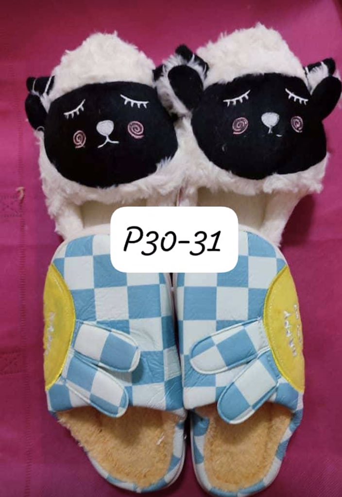 AzazaPetits's tweet photo. Nos prix 💲, le plus important, vont de 3500 à X 

Même les pantoufles nous avons ☺️ https://t.co/GBL69AbkZw