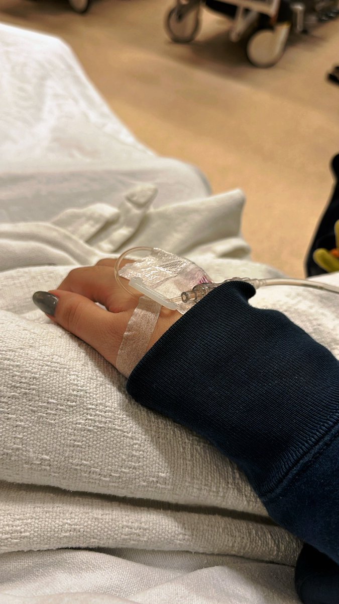 F9D83F's tweet photo. 😷🏥 https://t.co/hI2JfWFcA2