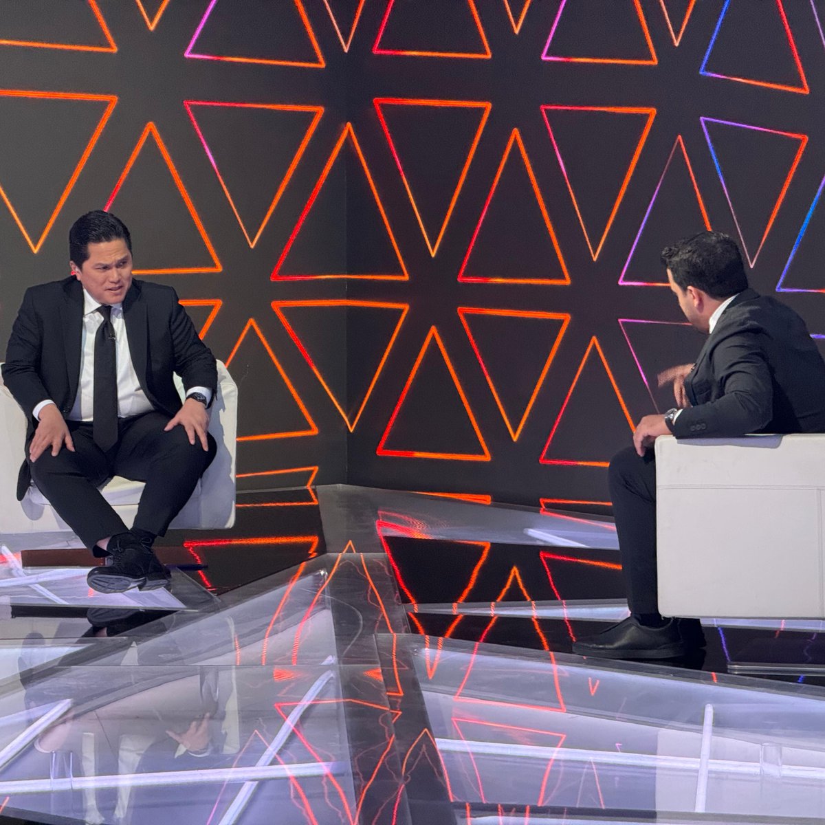 erickthohir's tweet photo. Apa yang sudah dicapai timnas sepak bola Indonesia saat ini, adalah hasil dari transformasi menyeluruh. Dalam wawancara dengan beIN Sports saya menjelaskan, selain meningkatkan level permainan, kami juga meningkatkan kompetisi wasit, membenahi infrastruktur, pengamanan, jadwal pertandingan, hingga pembinaan suporter.