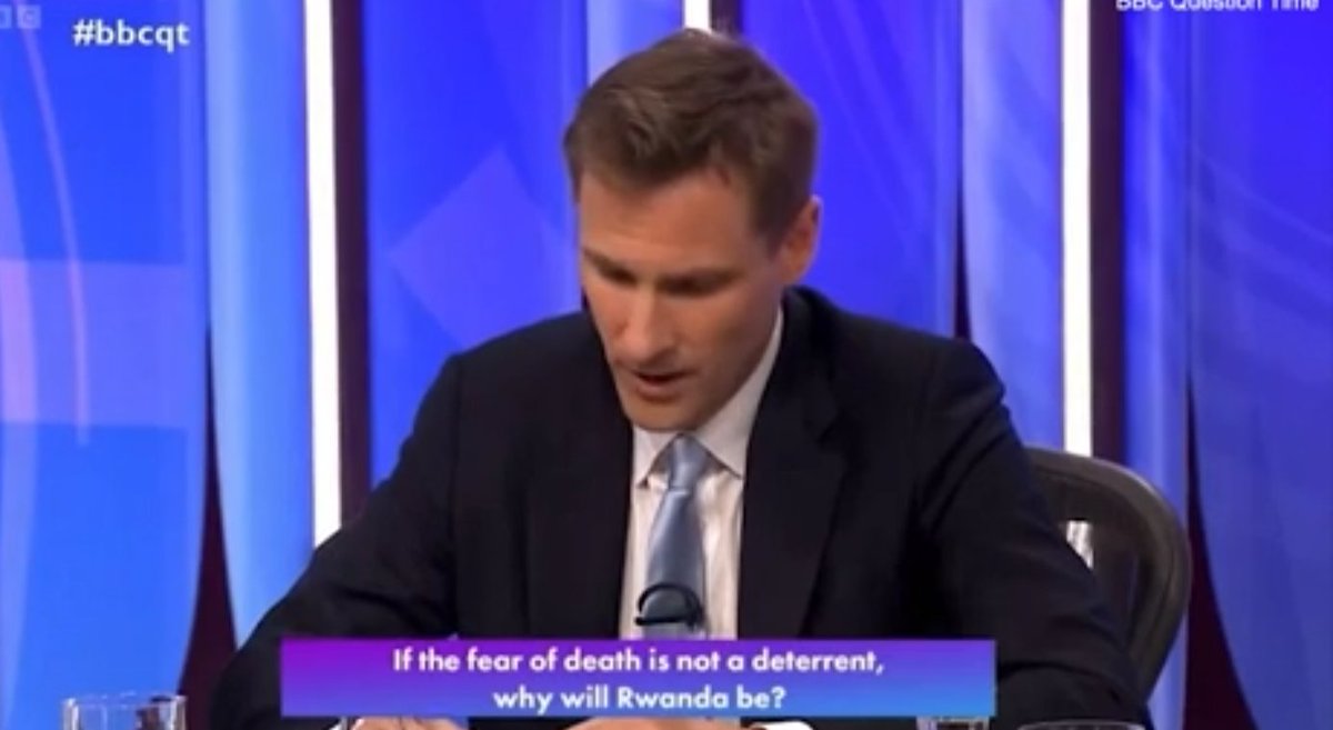 #ChrisPhilp is a talentless fuckwit. 

I know I'm stating the blindingly obvious here...but it's still well worth stating 
#bbcqt 
#Congo 
#Rwanda 
#Notthesame