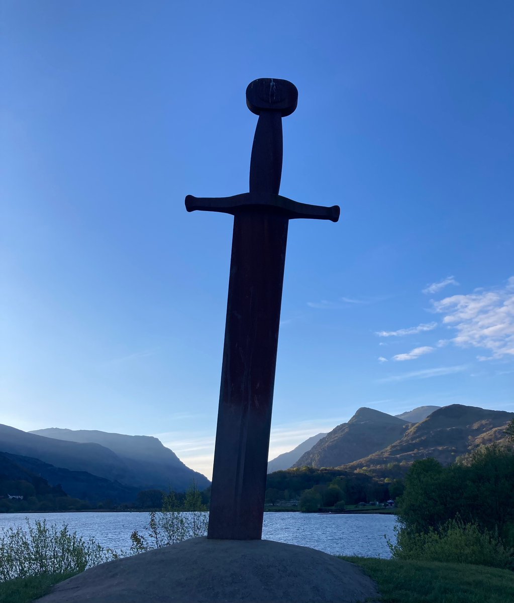 Bore da/Good morning… Diwrnod hyfryd/ Beautiful day Hope you have a lovely day 😊 🏴󠁧󠁢󠁷󠁬󠁳󠁿 #Llanberis @NWalesSocial @SnowdonRailway