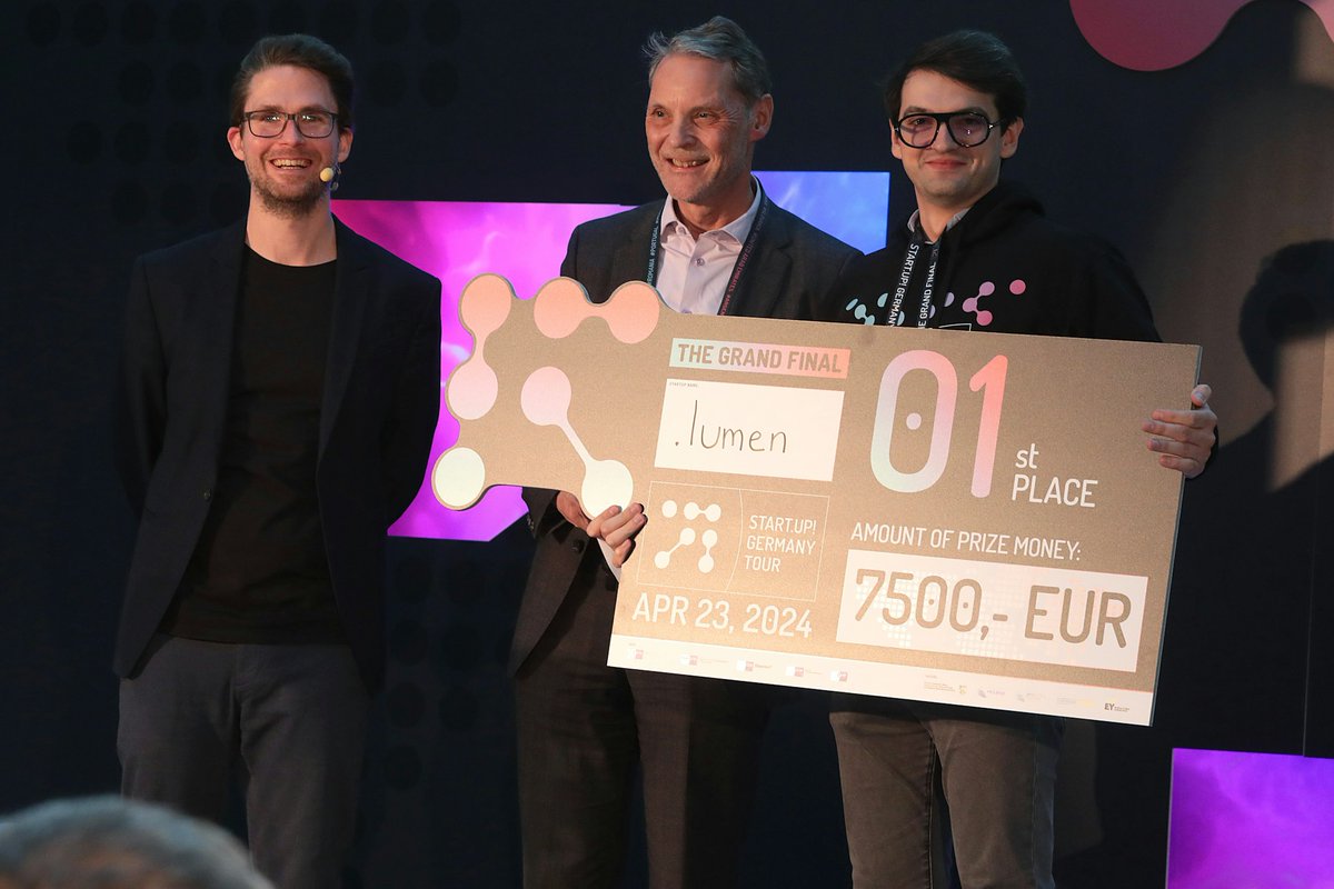 Romania wins the Start.up! Germany Tour, for the first time ever!
 
The competition organised by the German Chamber of Commerce Abroad (AHK) fosters the collaboration of start-ups with the German start-up scene. 
 
@dotLumen 
 
#innovation #deeptech #assistiveTech