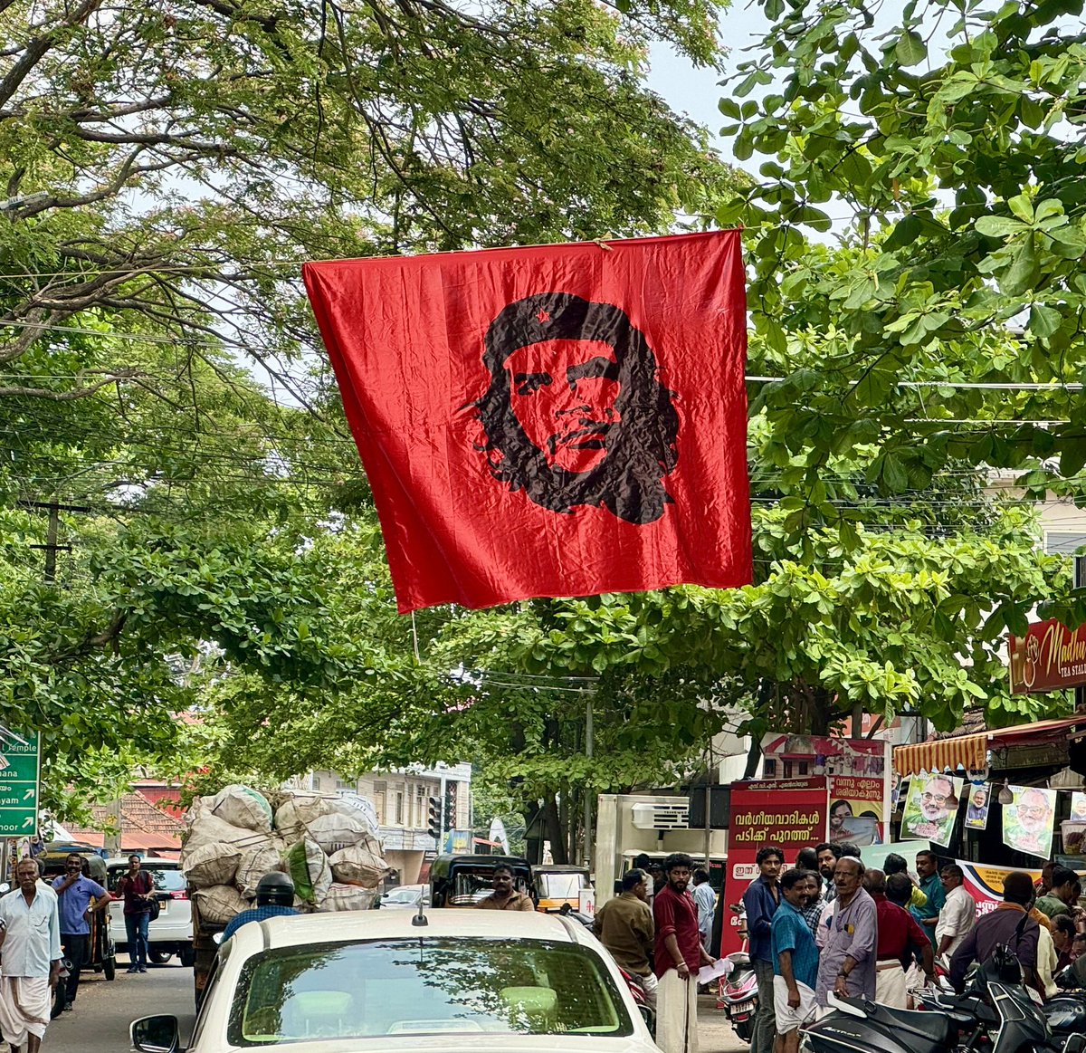 In the hustle-bustle of #Kerala #Che