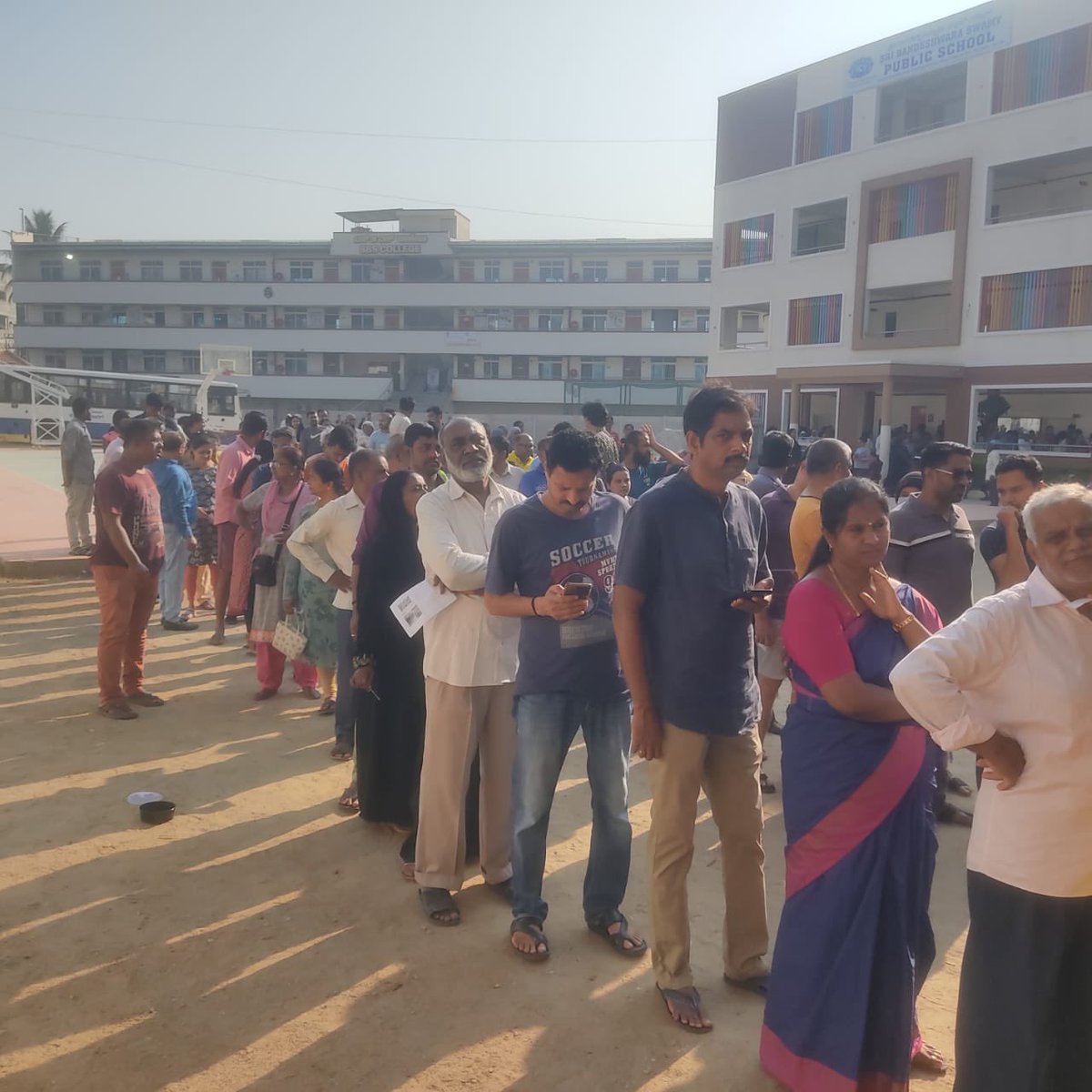 In #Bengaluru: Voter enthusiasm to be appreciated as many beat the heat to cast their votes in #LokSabhaPolls2024