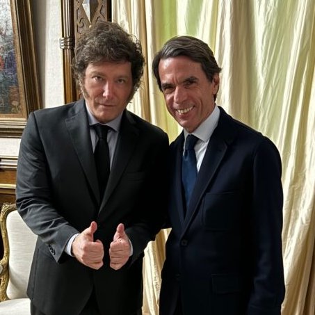 CarlWinslou's tweet photo. Same energy. https://t.co/BZ6oaUNku1