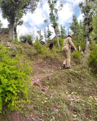 Polling parties braving odds to reach at their polling stations for voting in PC-5 Jammu in #PhaseII of #GeneralElections2024 #RightToVote #Election2024 #BadaltaKashmir #ShiningJammuAndKashmir #TourismJ&K #navratri2024 #NayaKashmir #AwamKiFauj