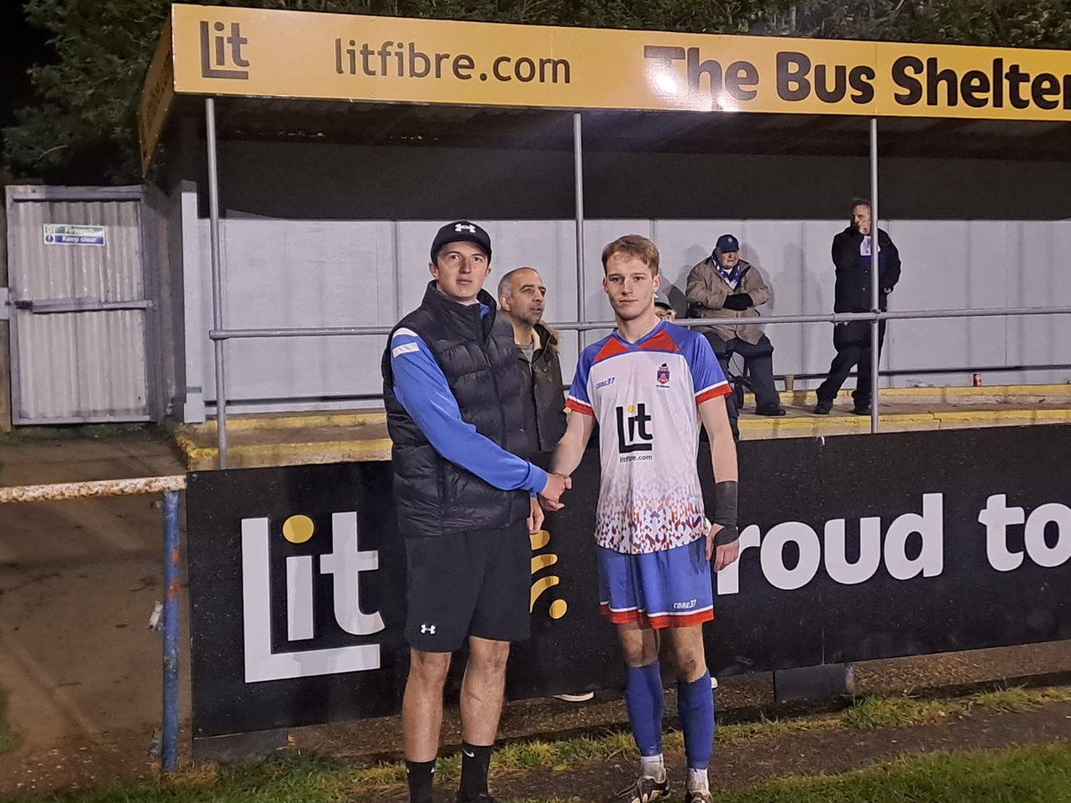 The Under 18's played their final home game of the campaign last night, defeating @OfficialHarwich 7-1 🙌 ⚽⚽ Georgie Russell ⚽⚽ Joe Hillier ⚽⚽ Arthur Bright ⚽ Dougie Herrington 🏅 Georgie Russell was named @litfibre man of the match 👏 #Seasiders ⚪🔵⚽