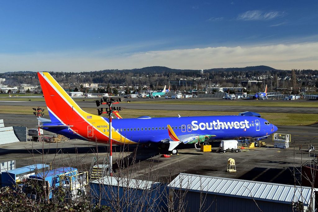 #NEWS | Southwest Airlines saw mixed performance in Q1, posting a net loss despite record revenue set amid costs and aircraft delivery issues.

Read more at AviationSource!

aviationsourcenews.com/airline/southw…

#Southwest #SouthwestAirlines #AvGeek