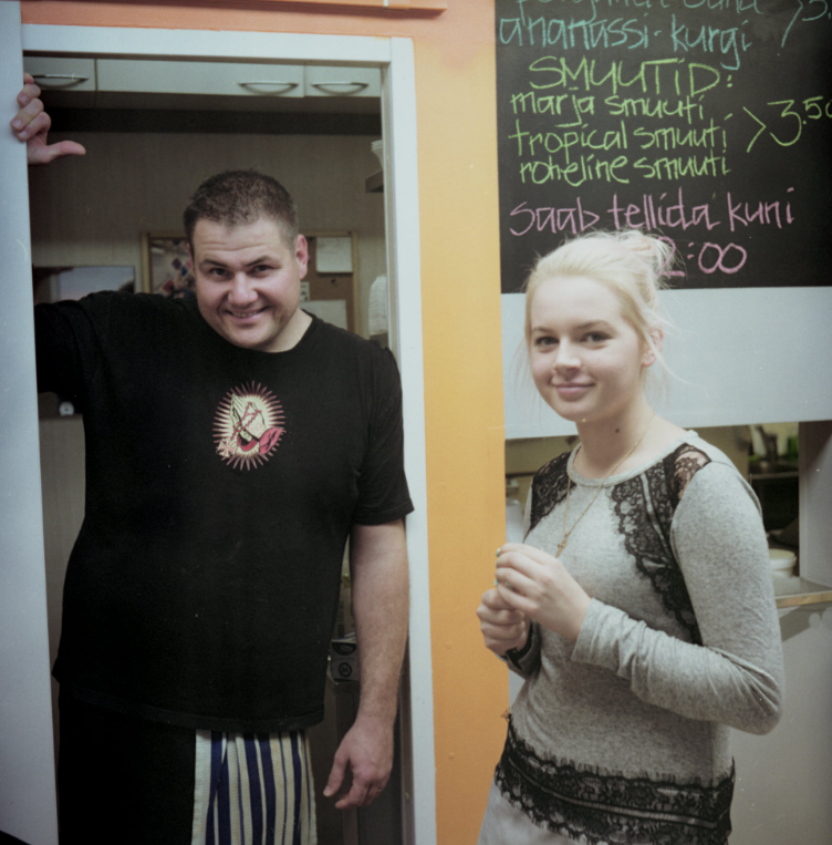 --------------------------------------------
Tallinn 2016, burger shop 📷
#Rolleiflex #lassetur #Tallinn