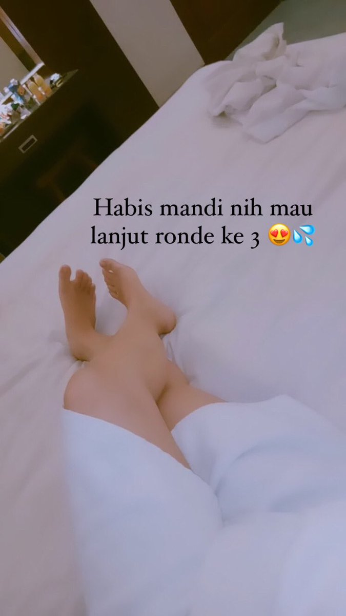angelputt21's tweet photo. Pengen di puasin dengan serviceku yang sangat joss ini, yokk segerakan bo !!
- Full service
- Tidak dp
- Main santai
- Semua gaya bisa
Contact me via Whatsapp : 08895354874
#openbosemarang 
#bosemarang
#availSemarang 
#bispaksemarang
#angelsemarang 
#pijatsemarang
#ExpoSemarang https://t.co/l5fvZjMD7v