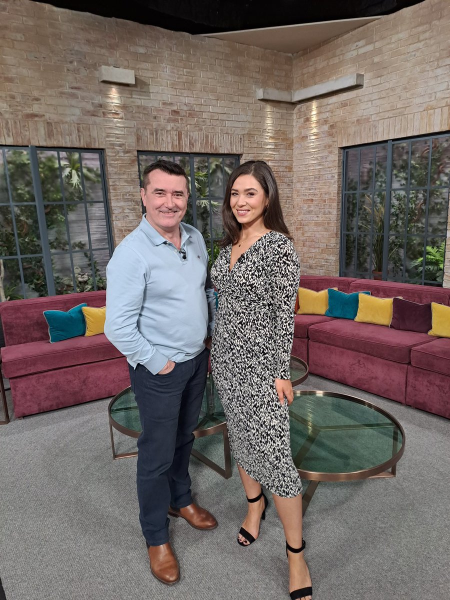 ✨HAPPY FRIDAY✨ Good morning everyone! Today on Ireland AM: 🧴Rosacea management tips 🏳️‍🌈 LGBTQ+ mental health report 📹 Former broadcaster Eileen Dunne 🌱 How to grow your own fruit and veg at home? 🏠 Plus, Deric is live from the PTSB Ideal Home Show #IrelandAM