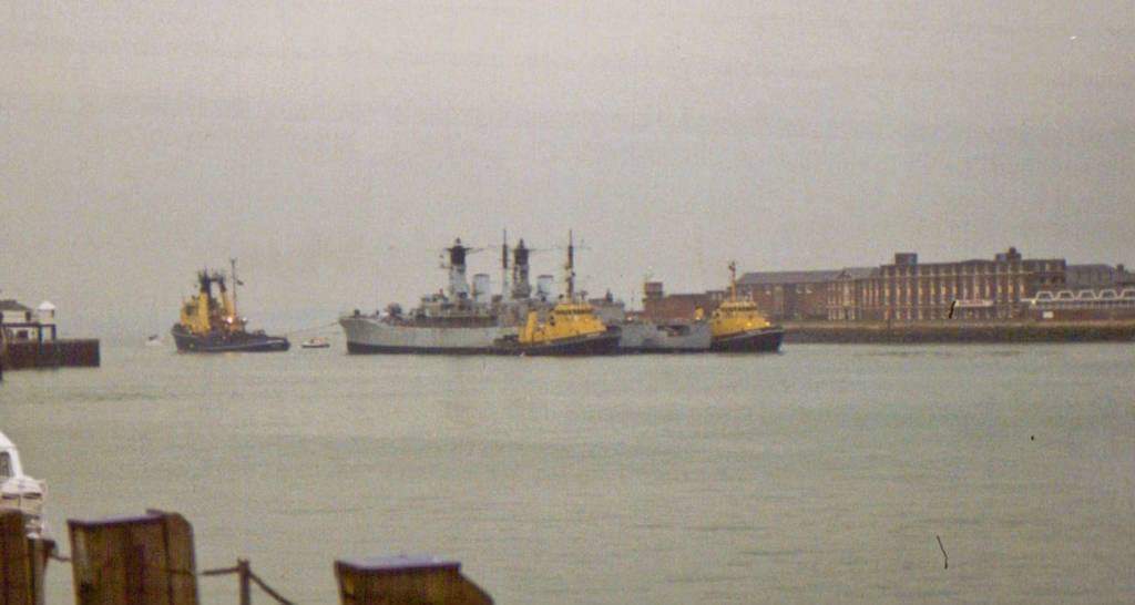 Hermione and Jupiter departing for scrap 1998 @NavyLookout @WarshipCam @WarshipsIFR @warshipworld