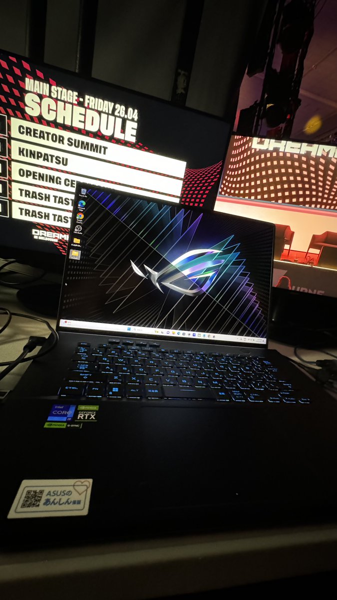 TrashTastePod's tweet image. Preparing for the Trash Taste Show at Dreamhack Melbourne! Thanks to @ASUS_ROG for sponsoring these amazing laptops for the show! 

To learn more about the laptops please visit rog.gg/TrashTaste

 #ad #ZephyrusM16 #StrixG16
