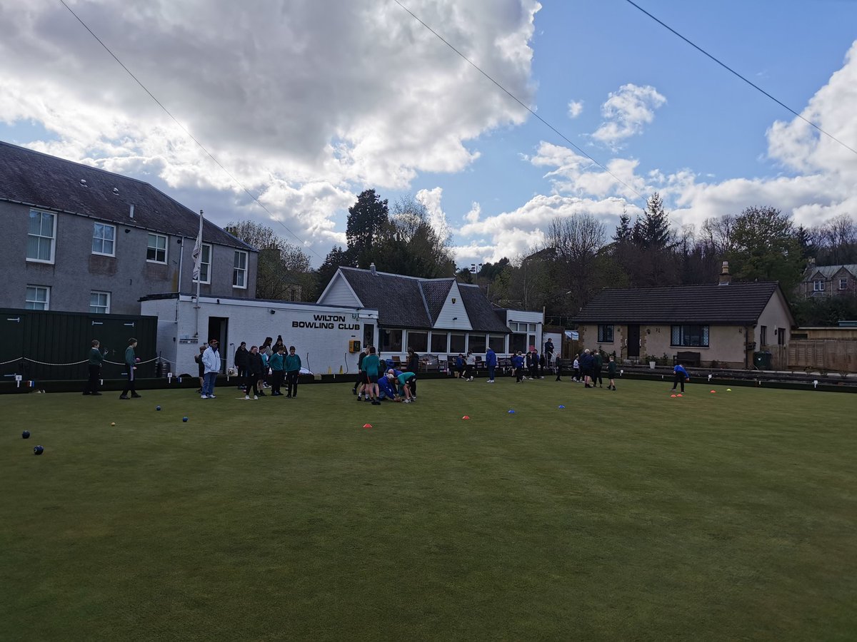 The Hawick Primary inter-school 'Superbowl' competition returned last night at Wilton BC. 🙌 @DrumlanrigPS the victors in some tightly contested Pool A matches against Wilton PS and Trinity PS. They now advance to the Grand Final. 👏 Pool B takes place Thursday 2/5/24. 👍