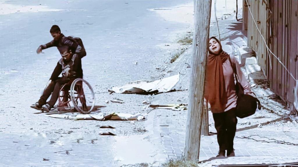 Bu fotoğrafı asla unutamıyorum!!

Engelli kardeşini çatışma alanı dışına çıkarmaya çalışan bir abi ve yorgunluktan elektrik direğine yaslanan bir bir kız..

Vallahi bu acı her sınırı aştı..