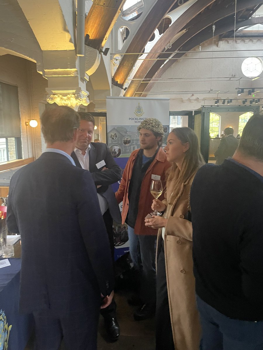 Great evening meeting people from the Pock Connects network at our first drinks event, lots of contacts made #pockconnects <a href="/PockSchool/">Pocklington School</a> @DevtPocklington <a href="/PocklingtonOPs/">Old Pocklingtonians</a>