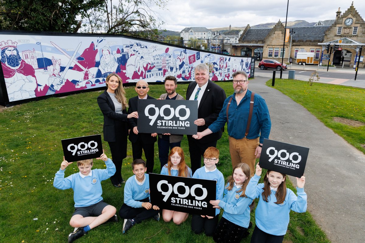 😍 A brand new artwork that celebrates Stirling’s people and its history will be officially unveiled in the city centre today (26 April) for the launch of Stirling’s 900th anniversary celebrations. Read more: stirling.gov.uk/news/special-a… #Stirling900 #Stirling