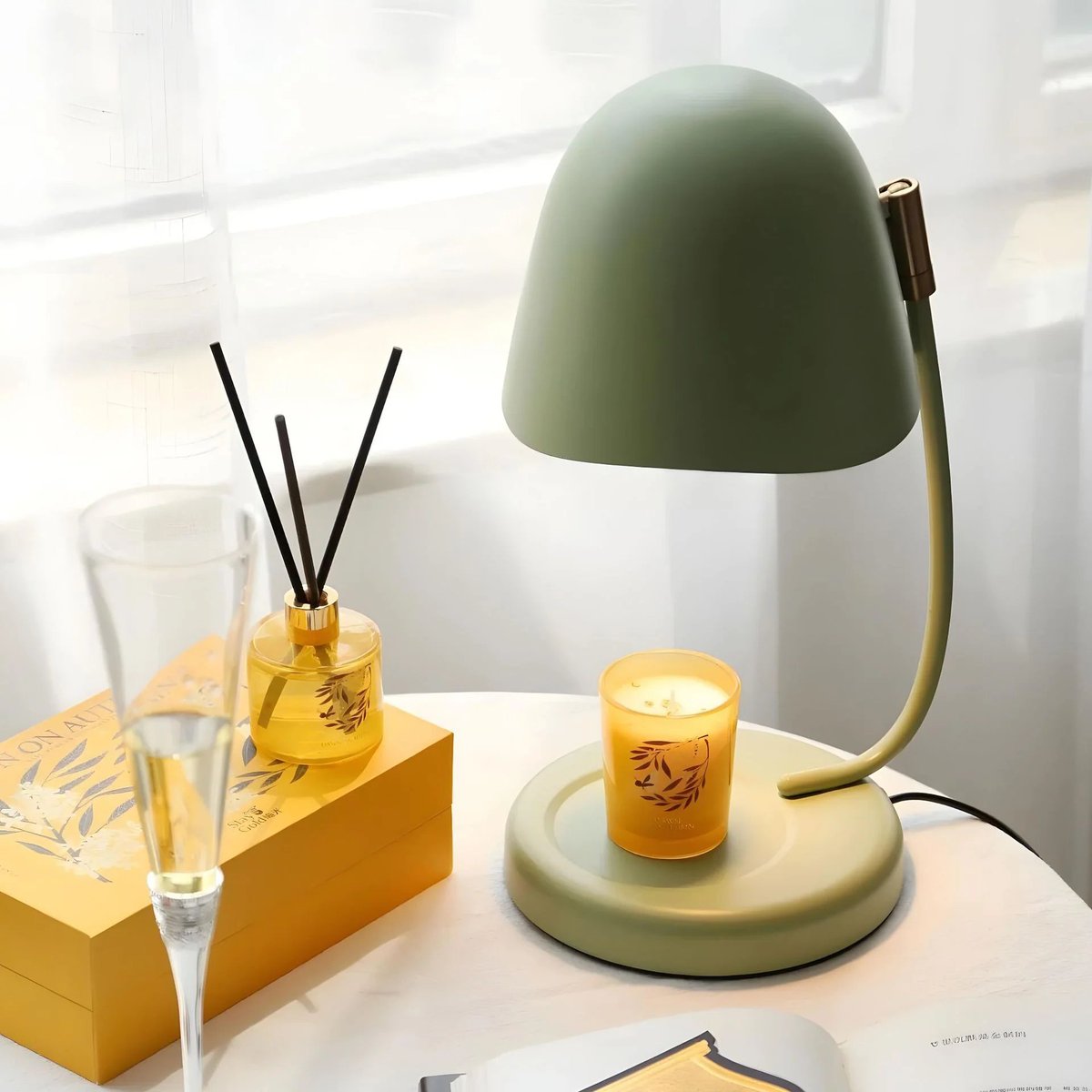 🕯️ Its exquisite design boasts an eggshell-shaped wax melting plate, effortlessly releasing the soothing scents of your favorite candles. 
dekorfine.com/products/clair…

#ClaireCandleWarmer #ScentedSophistication #design #decor #decoration #roomwithaview