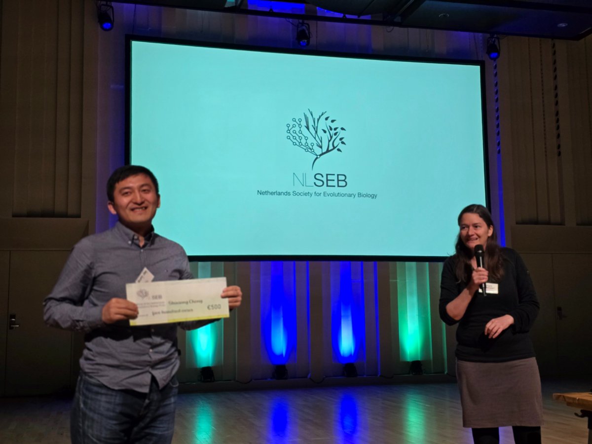 Congratulations to Shixiong Cheng for winning the Netherlands Evolutionary Biology 2023 Prize for the work: A life-history allele of large effect shortens developmental time in a wild insect population published in Nature Ecology and Evolution!    nature.com/articles/s4155…