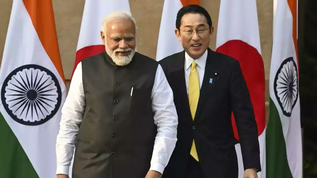 G7 में अमेरिका, ब्रिटेन, कनाडा, फ्रांस, जर्मनी, इटली, जापान और यूरोपीय संघ शामिल हैं।

पिछले साल, PM मोदी ने PM फुमियो किशिदा के निमंत्रण पर जापानी प्रेसीडेंसी के तहत जी 7 शिखर सम्मेलन में भाग लेने के लिए जापान के हिरोशिमा का दौरा किया था।

#Japan #India #G7Summit #G20India