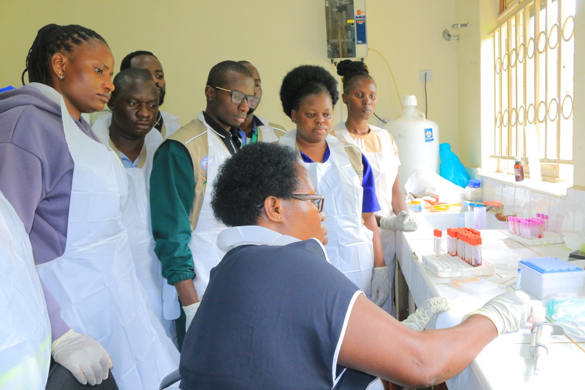 #DYK Uganda pioneered the first-ever field epidemiology training for animal health practitioners in Africa!🌍 Since inception, 117 trainees from animal, human & wildlife have been trained on disease detection & rapid response to emerging health issues #WorldVeterinaryDay