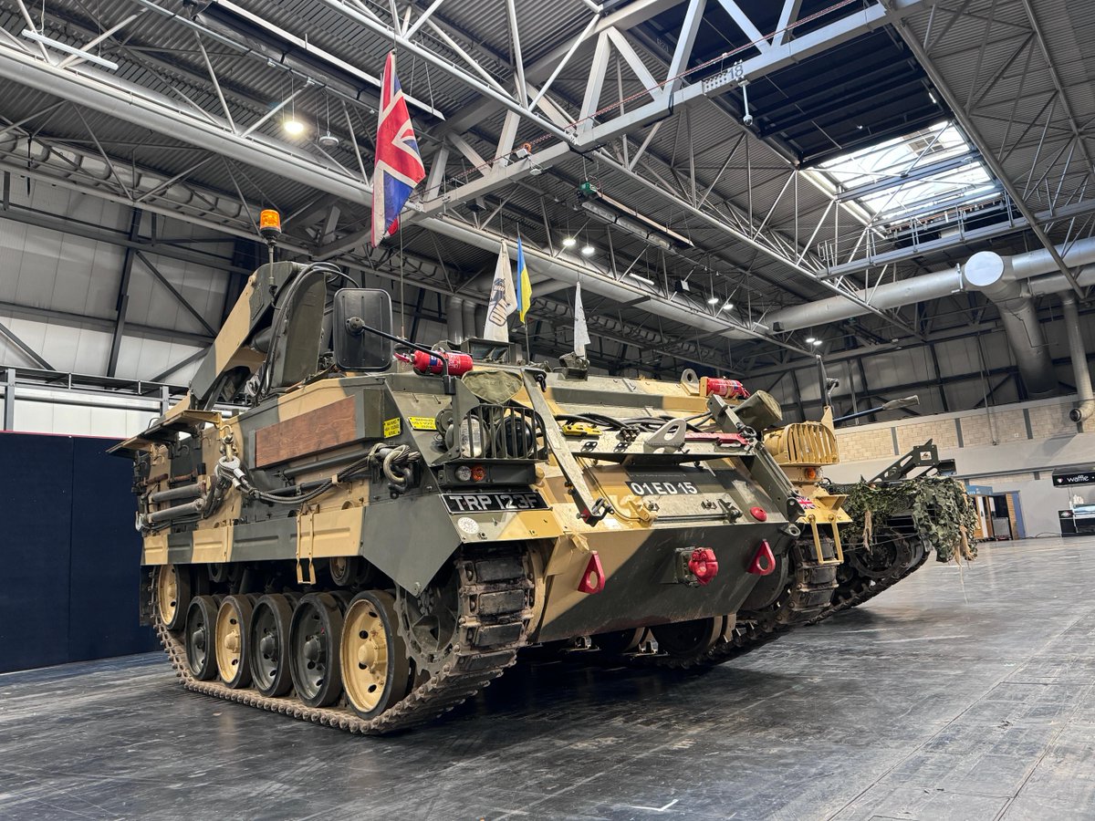 Midland Military Vehicles stunning FV107 and FV434 have arrived at Model World LIVE and are in the halls ready for opening tomorrow! Look out for more updates from the build up through the day. See you at the show! hubs.ly/Q02v72xp0