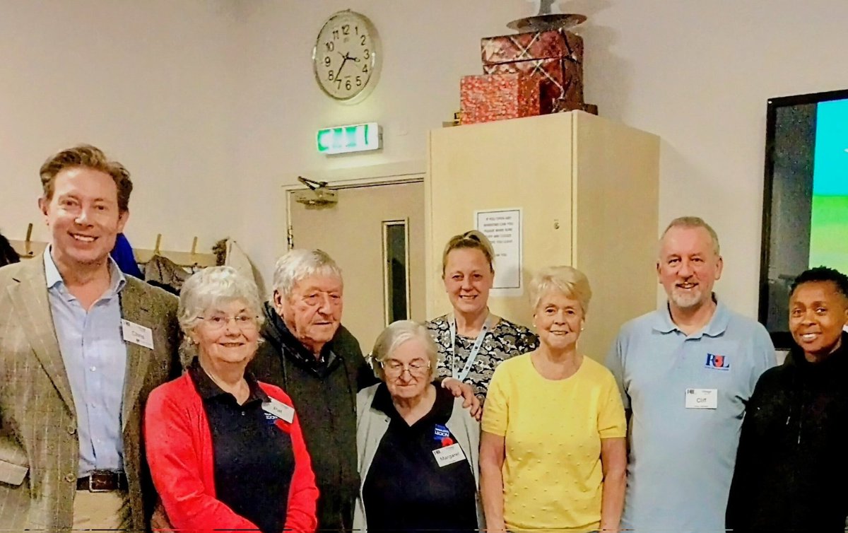 Wonderful to join this month's 'Kit Bags' activity group for veterans who have dementia & their carers. Hosted by @PoppyLegion & run by the Admiral Nursing Service, who are supported by @DementiaUK - experience tells me this type of support is an absolute lifeline. #Portsmouth