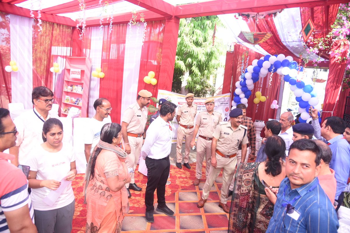Rajsamand_Distt's tweet image. जिला कलक्टर डॉ भंवर लाल भी हैं फील्ड विजिट पर, कर रहे हर गतिविधि को मॉनिटर
#DeshKaGarv #ChunavKaParv #Elections2024 #ECISVEEP #ECI #LokSabhaElections2024 #IVote4Sure @CeoRajasthan
@DIPRRajasthan