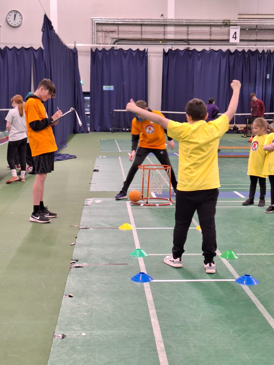 We held yet another North West Regional final on Thursday, this time for primary schools. @GreensideSport (Tameside) and Stanley (Blackpool) finished tied on points, but Greenside won most stations. What a final! 🙏 @officialbwitc, @bolton_sport and leaders from @SharplesPE