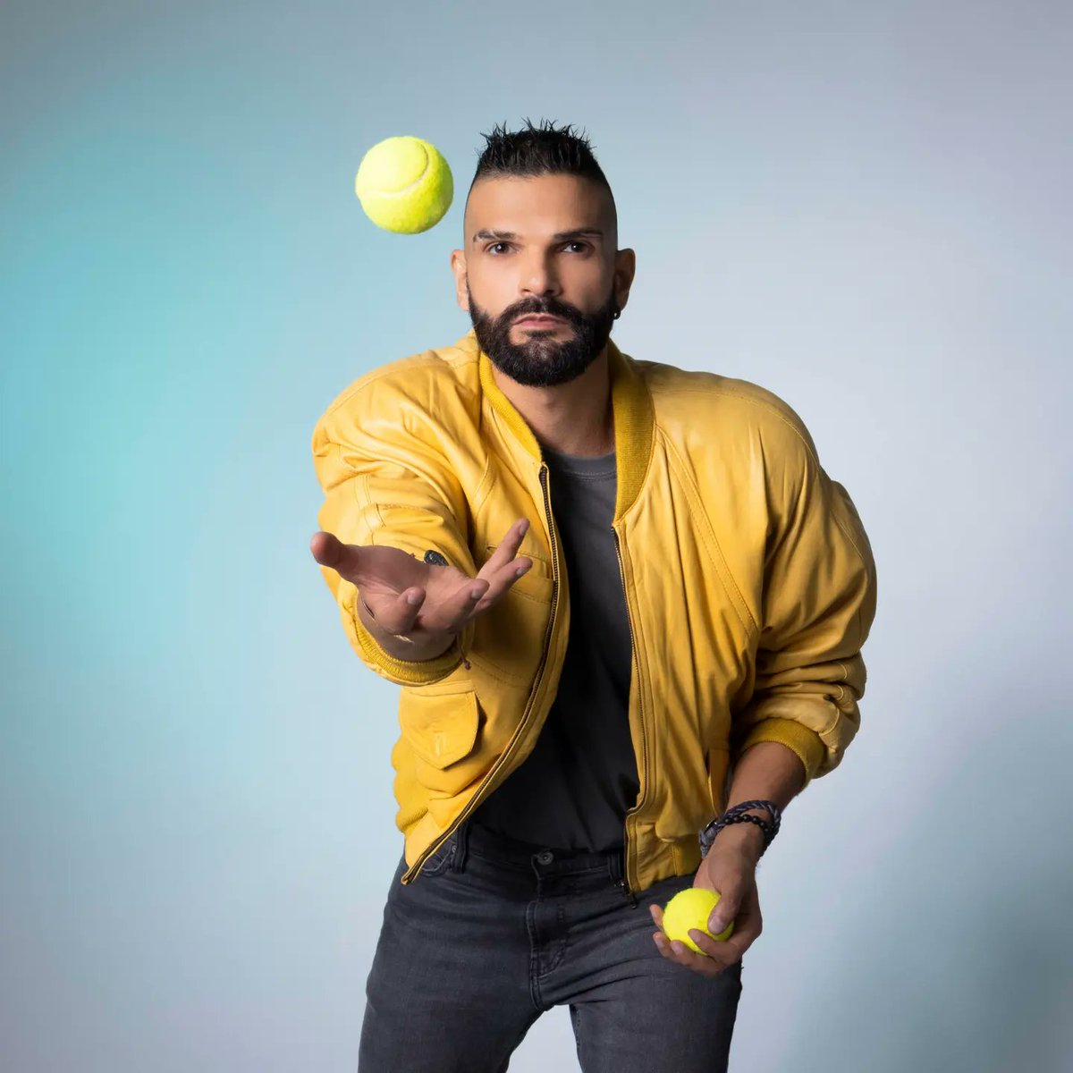 'Imagine a singer holding a tennis ball - both waiting for the perfect moment to strike a chord. Embrace your unique rhythm, and let your heart's song play on. 🎶🎾 #HarmonyInMotion'
#mikemassy
#مايك_ماسي