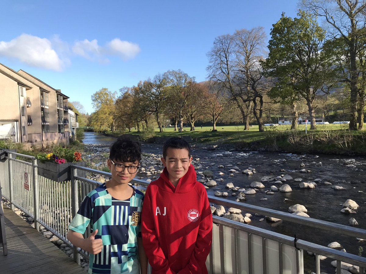 Meet the early risers, dressed and ready for another day of adventure. What a gorgeous morning we woke up
to today! #sunnydays #thegreatoutdoors #lovethelakes @TheRoseLearning