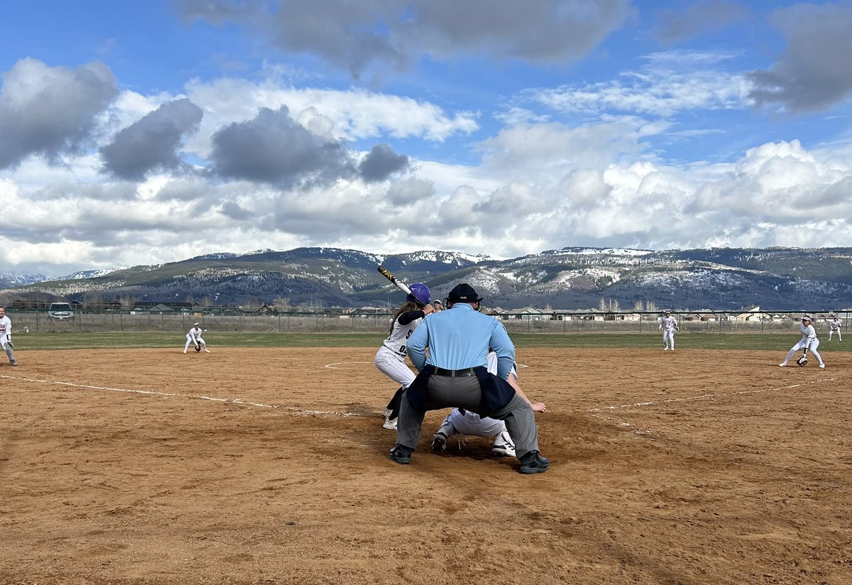 I love to umpire fast pitch softball. Today I was blessed to umpire on a beautiful day in Driggs, Idaho. The clouds covered the Teton mountains today. Hopefully next time the clouds will clear. 

#fastpitchsoftball #mountains #bluesky