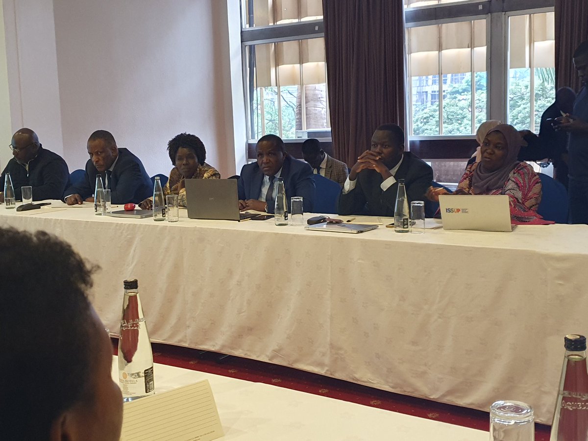 📢 CSOs unite! Today, CSOs, @MinofHealthUG and @WHOUganda convened to discuss the proposed 20% additional tax on alcohol and tobacco by the Parliamentary Health Committee. Joint efforts to ensure we have a healthy community. #PublicHealth @BagumaRT @unhco @PolicyUganda