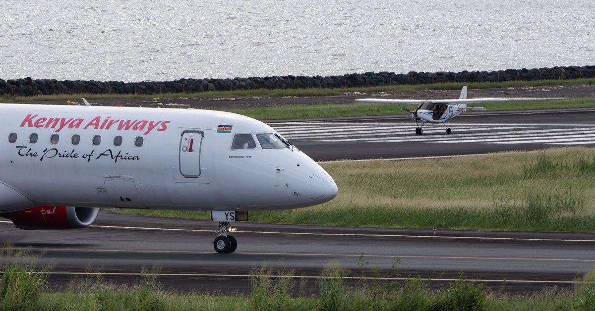 Kenya 254 #E190 (5Y-KYS)
#Nairobi 🇰🇪 - 🇾🇹 #Dzaoudzi
#Avgeek #aviation