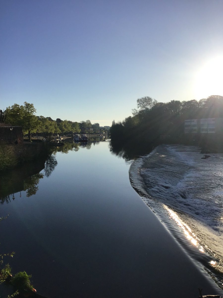 Beating the Chester traffic and walking to school! Not a bad commute! ❤️⁦<a href="/QueensSchoolPA/">QSPA</a>⁩ ⁦<a href="/QueensLowerSch/">Queen's Lower School</a>⁩
