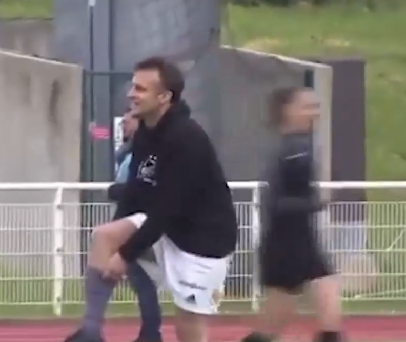 Une flopée de stars aux côtés d’Emmanuel Macron qui joue au foot 20min.ch/fr/video/didie…
