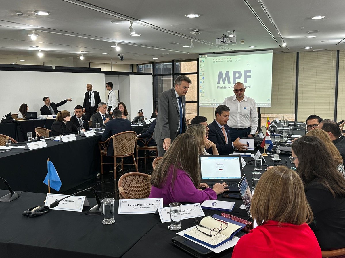 @UNODC_MCP promoveu a Reunião Tripartite de Procuradores e Investigadores Financeiros de 🇧🇷🇨🇴🇵🇾: “Mapeamento de fluxos fluviais ilícitos, contrabando e crime organizado transnacional nos Rios Paraguai-Paraná” em Brasília, Distrito Federal. @StateDept #BorderManagement