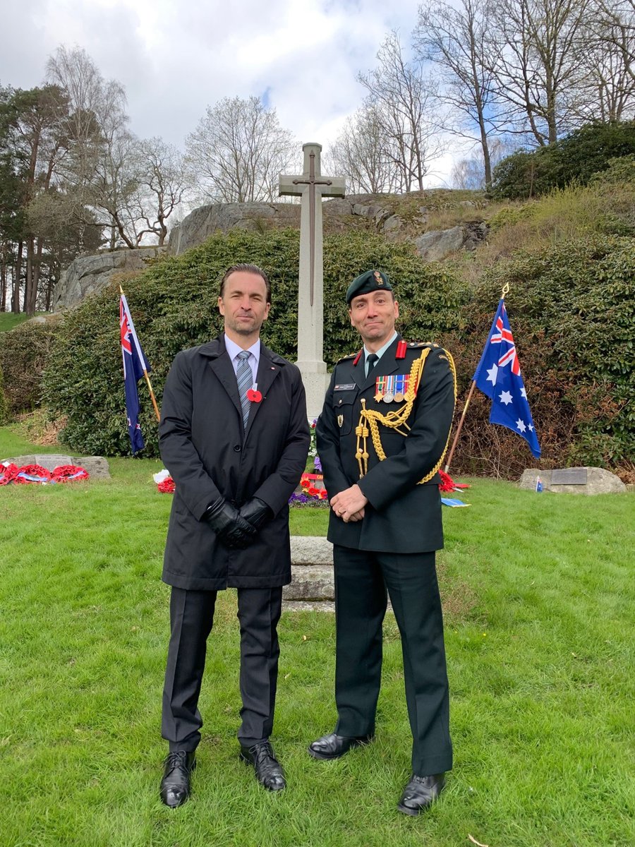 Our Defence Attaché François Chamberland and our Honorary Consul Magnus Andersson were honoured to join our colleagues from the Australian and New Zealand embassies yesterday for a moving #ANZAC Day Service at Gothenburg Kviberg Cemetery. #LestWeForget