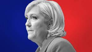 - AU CONTRAIRE -
Die Idee, dass sich französische Nationalisten mit deutschen Nazis verstehen würden, ist unglaublich absurd.
Ausgerechnet deutsche Nazis sind enttäuscht, weil Marine Le Pen sie gar nicht so gut findet.
Sie ist Nationalistin - natürlich hasst sie deutsche Nazis.