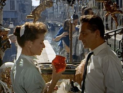 She went to Venice for a dream holiday and found love! #KatharineHepburn #RossanoBrazzi SUMMERTIME (1955) 10:05am directed by #DavidLean romantic drama #TPTVsubtitles