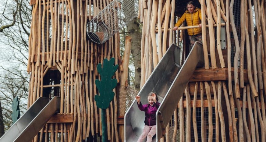 🍃Chatsworth opens newly-refurbished woodland playground: chesterfield.co.uk/2024/04/chatsw… #LoveChesterfield #ChesterfieldNews @ChatsworthHouse