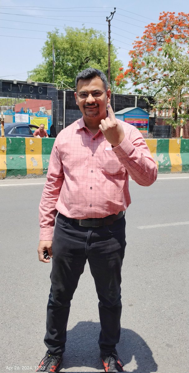 Dance of Democracy. Jai Hind #VotingDay #India #Noida #Election2024 @ECISVEEP #IncredibleIndia