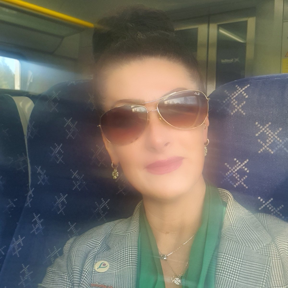 No better way to start a Friday 💯🤩😎 Travelling to the Scottish 🏴󠁧󠁢󠁳󠁣󠁴󠁿 Spring meeting @GeriSoc. Looking forward to a great day.#NurseAhp @JoyJcr74 @MedleyGough @lastenhouse @bobcaslake🏴󠁧󠁢󠁳󠁣󠁴󠁿