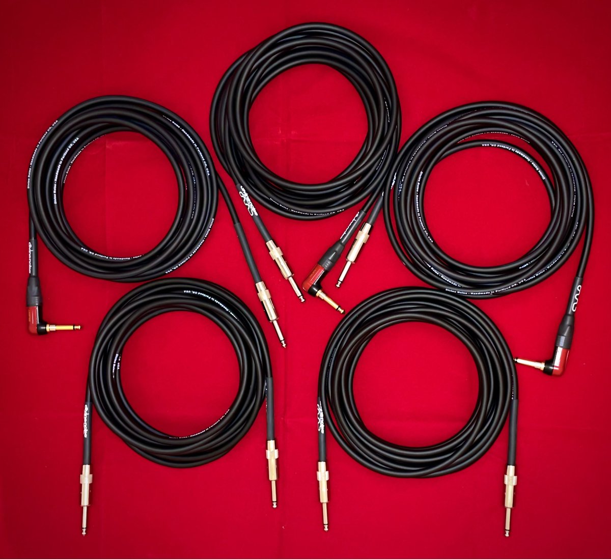 Here’s a pic of some cables that went out to @lukasnelson  last week.  Go see ‘em on tour starting this Sunday in North Carolina! 

#knowyourtone #instrumentcable #guitartech #lukasnelson
