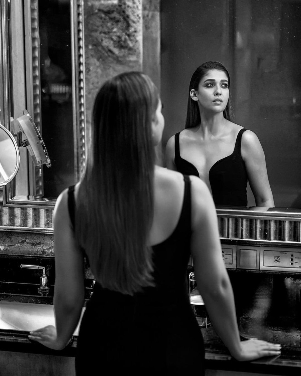 stunt_ram's tweet photo. Captivating clicks of Gorgeous #Nayanthara ❤️‍🔥 https://t.co/YDRGZRgUNH